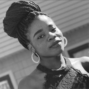 Meet your Posher, Rebeka